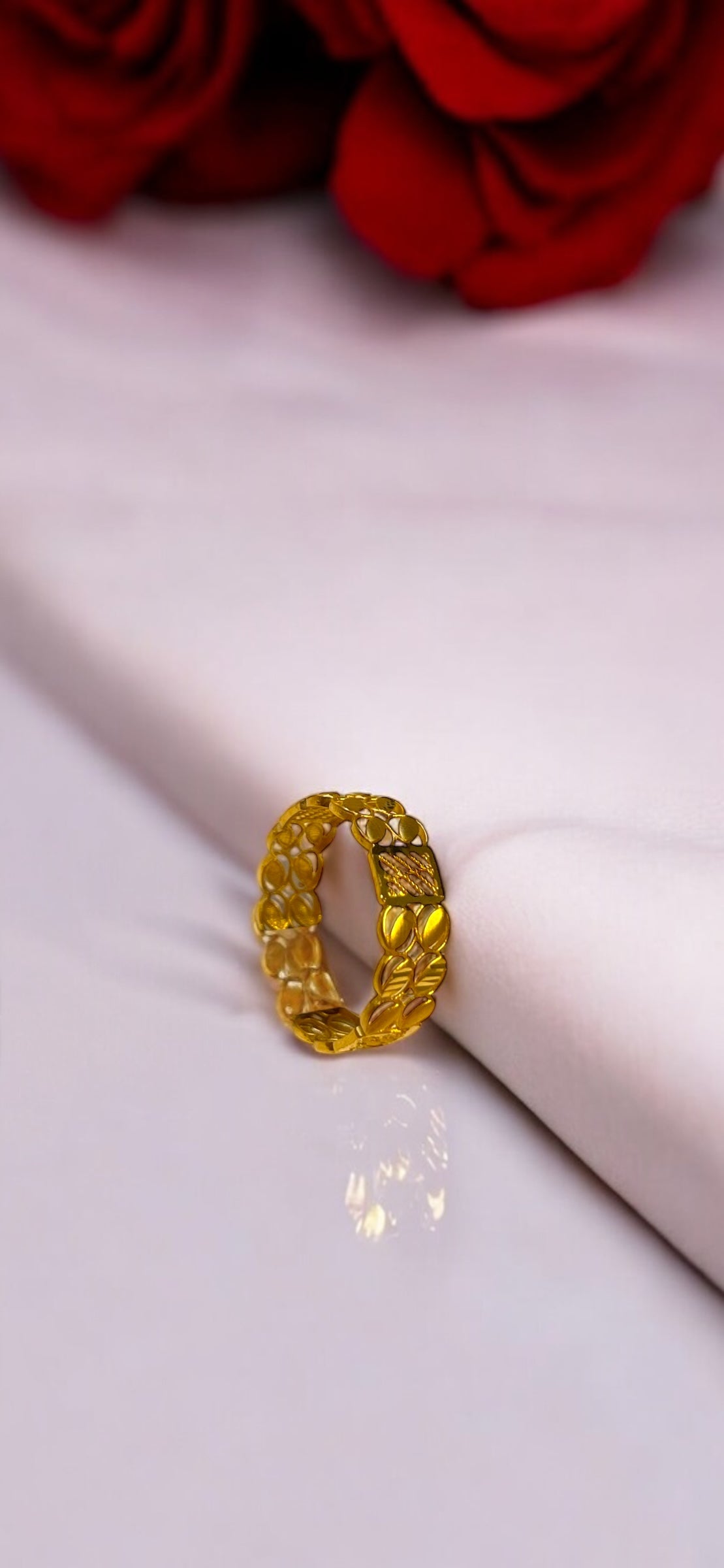 21k Golden Mesh Ring